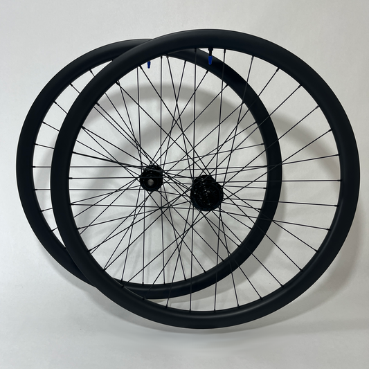 29" i9 Hydra / 29mm Carbon Enduro Wheelset - (Boost/XD/Centerlock)