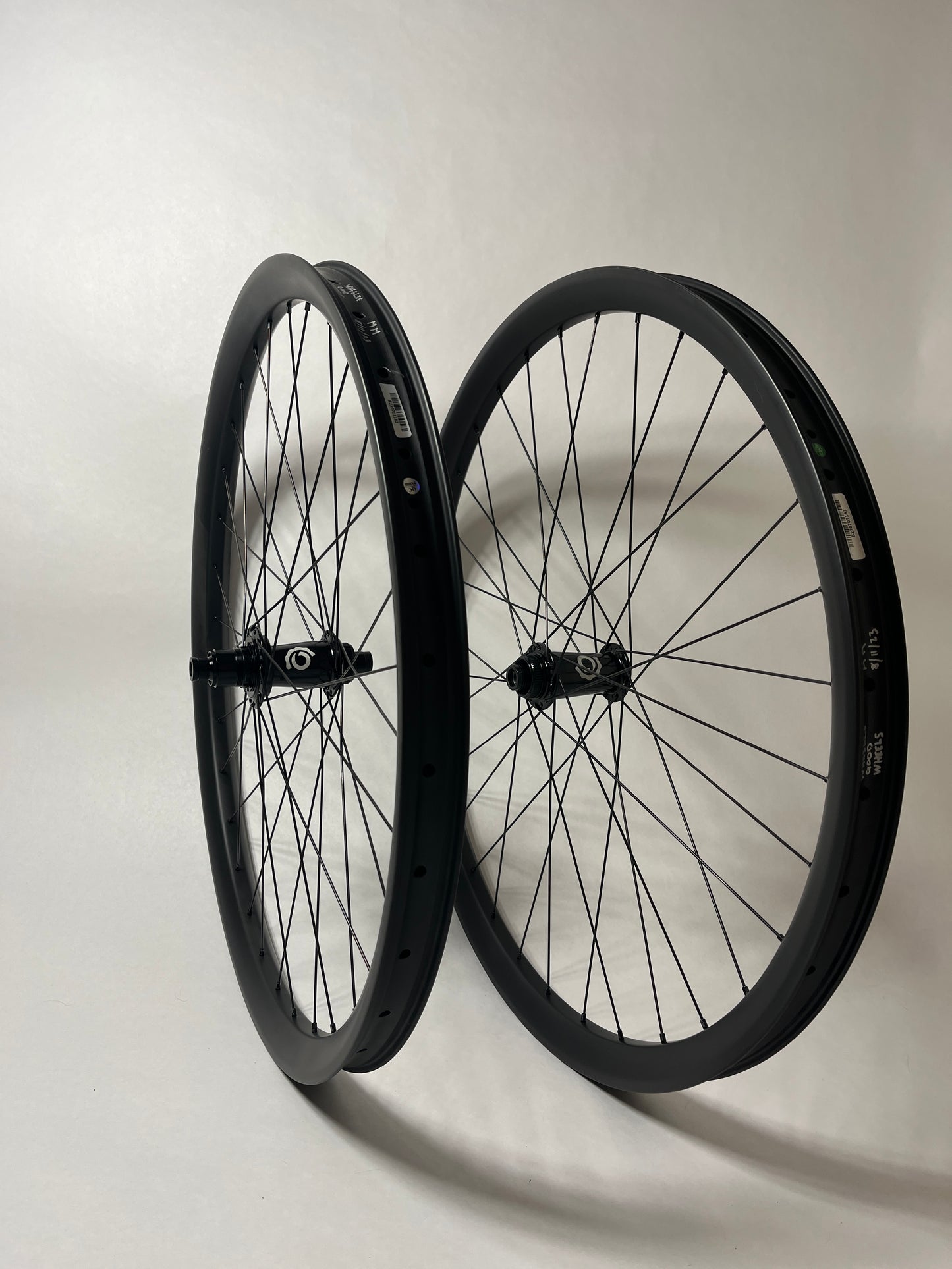 29" Industry Nine Hydra / 40mm Carbon Enduro Wheelset - (Boost/XD/Centerlock)