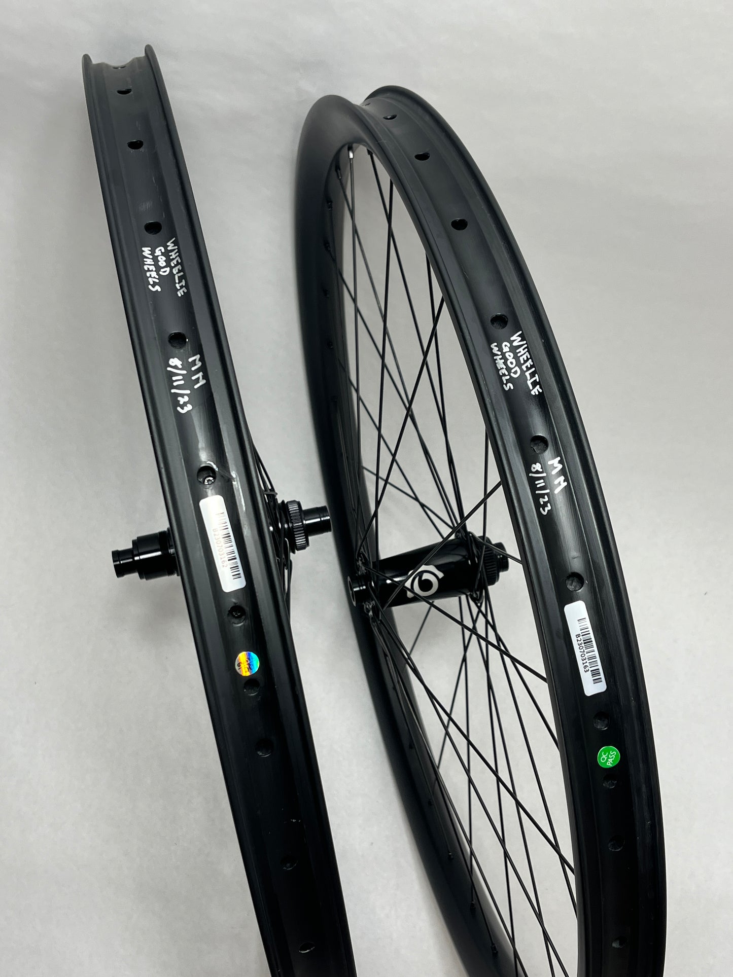 29" Industry Nine Hydra / 40mm Carbon Enduro Wheelset - (Boost/XD/Centerlock)