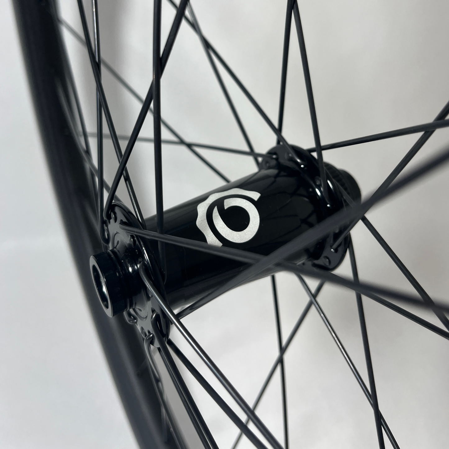 29" i9 Hydra / 29mm Carbon Enduro Wheelset - (Boost/XD/Centerlock)