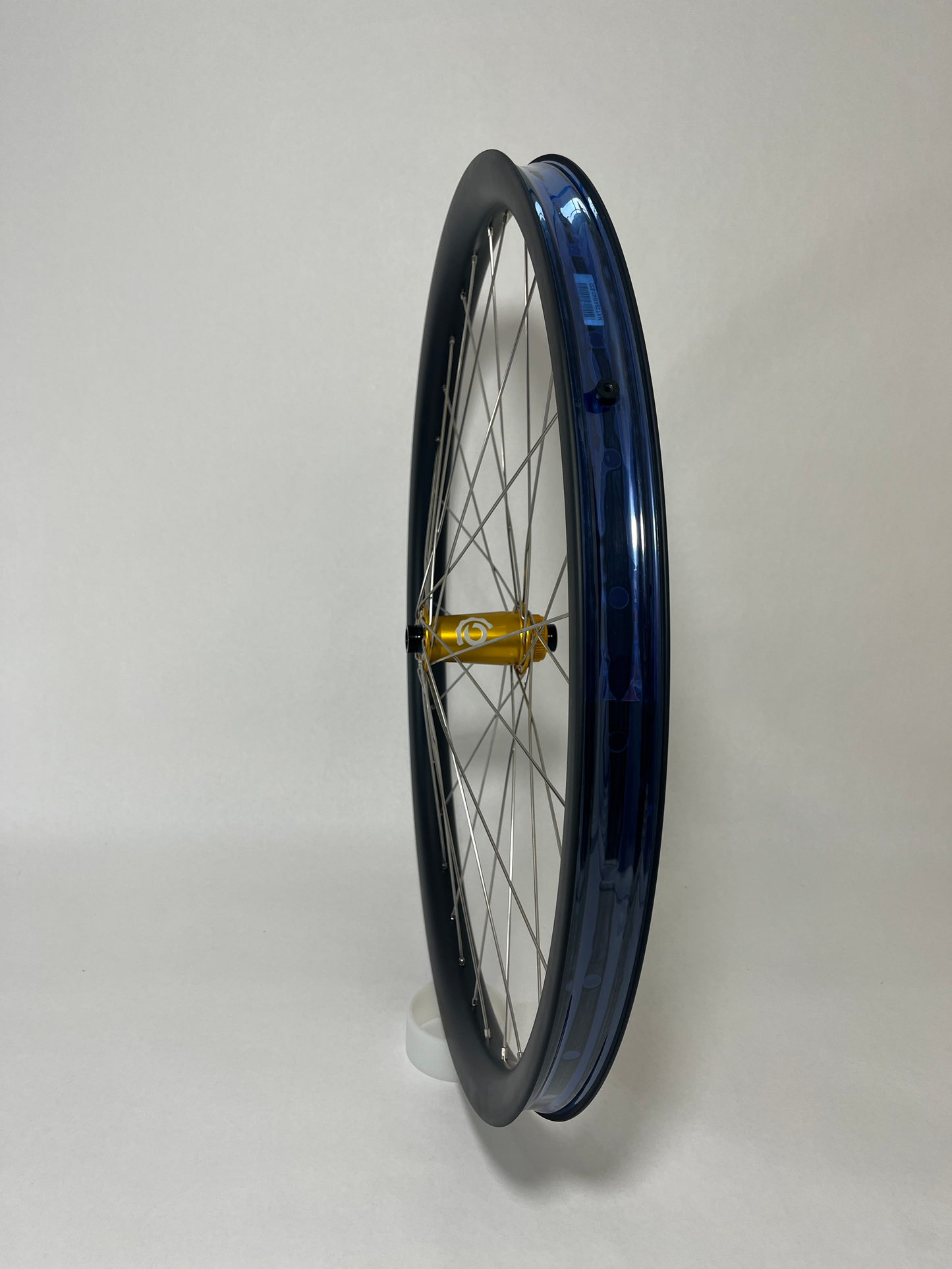 29" Industry Nine Hydra (gold) / 40mm Carbon Enduro Wheelset - (Boost/XD/CL)